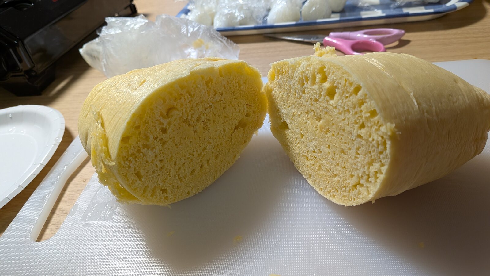 パッククッキングで作った蒸しパンの断面｜ごうホームクリニック試作会